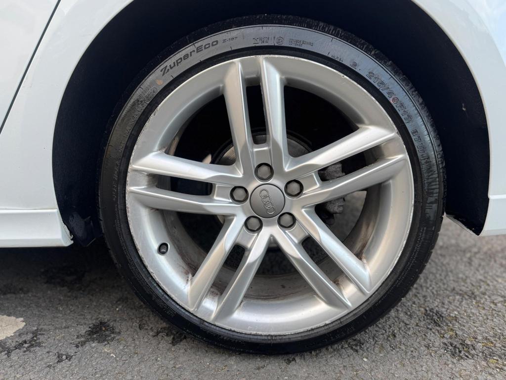 Audi A1 1.4 TFSI S line Sportback S Tronic Euro 5 (s/s) 5dr