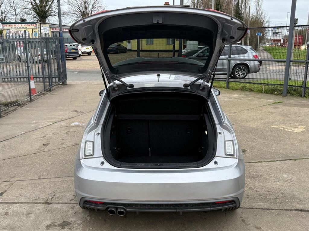 Audi A1 1.4 TFSI CoD S line Sportback S Tronic Euro 6 (s/s) 5dr